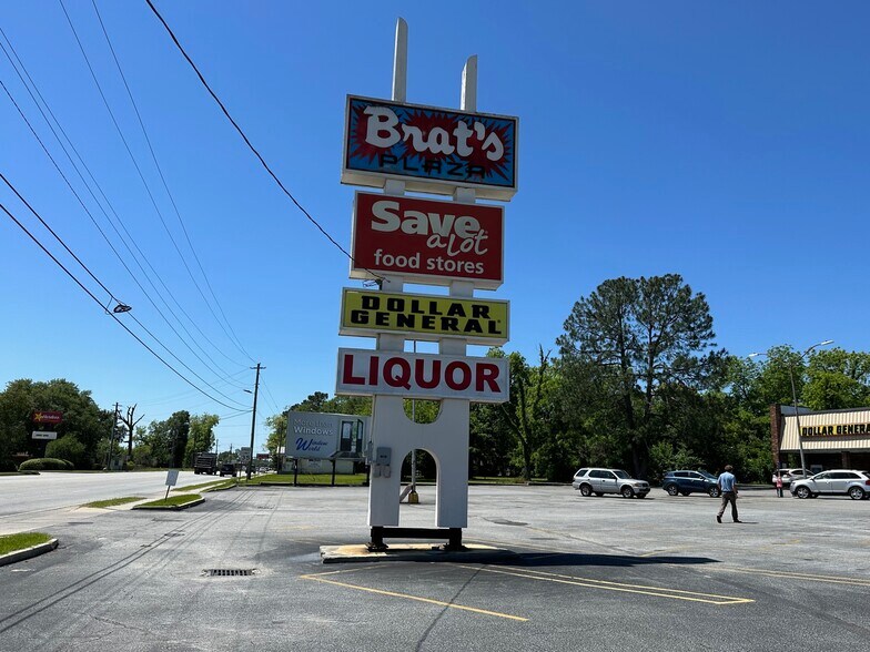 More Photos Of 806-810 Madison Hwy, Valdosta General Retail For Lease