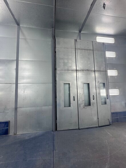 More Photos Of S. Cleveland Avenue, Fort Myers Industrial For Lease