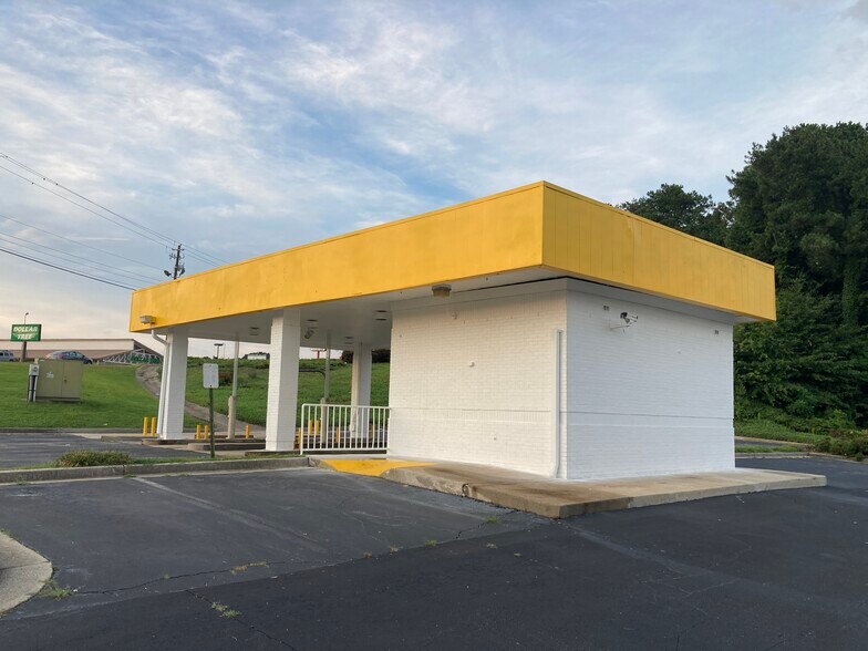 More Photos Of 6009-6011 Memorial Dr, Stone Mountain Storefront For Sale