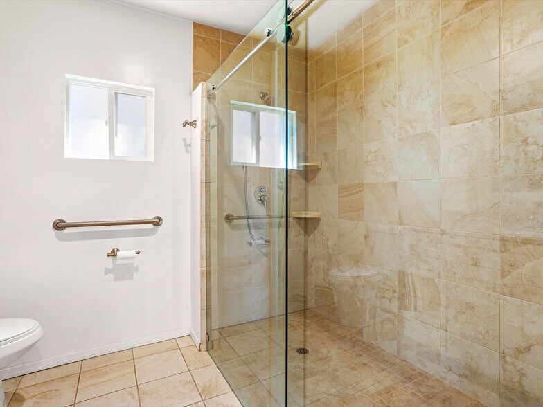 More Photos Of 1825 Altivo Way, Los Angeles Multifamily For Sale