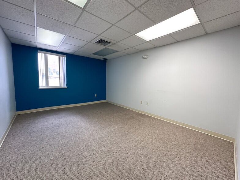 More Photos Of 103 S Florida Ave, Lakeland Office For Lease