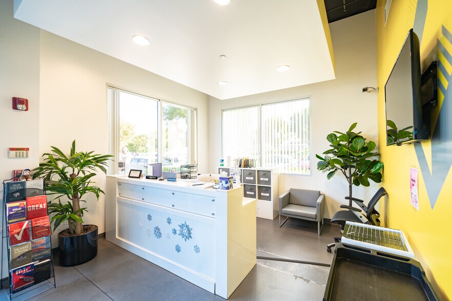 More Photos Of 94 Discovery, Irvine Medical For Sale