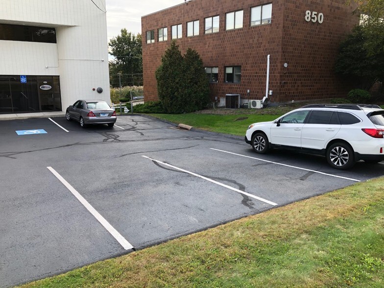 More Photos Of 840-842 Silas Deane Hwy, Wethersfield Storefront Retail Office For Sale