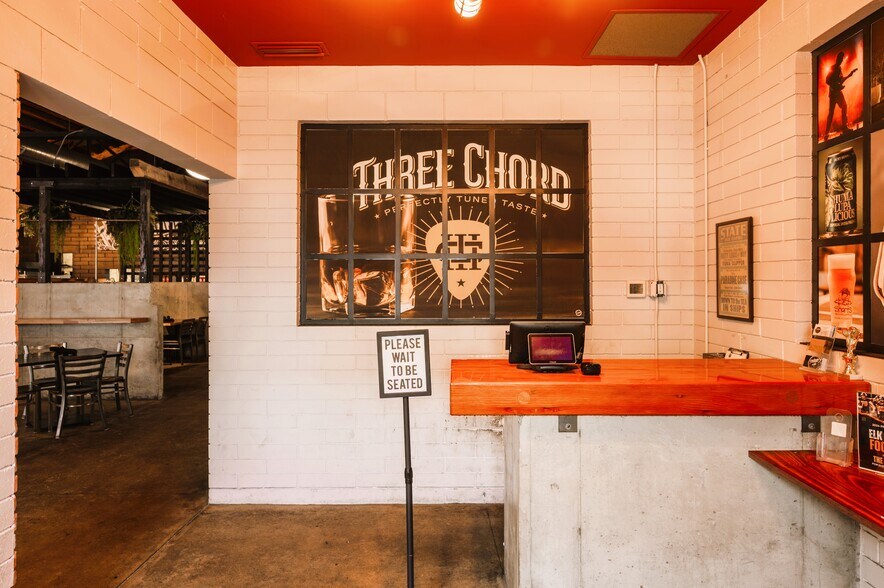 More Photos Of 151 River St, Elk Rapids General Retail For Sale