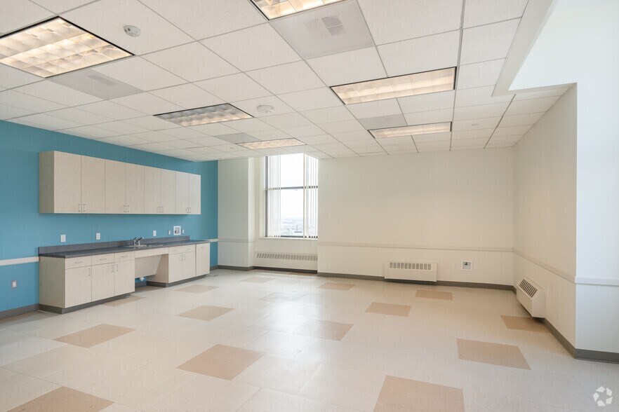 More Photos Of 510-530 Walnut St, Philadelphia Office For Lease