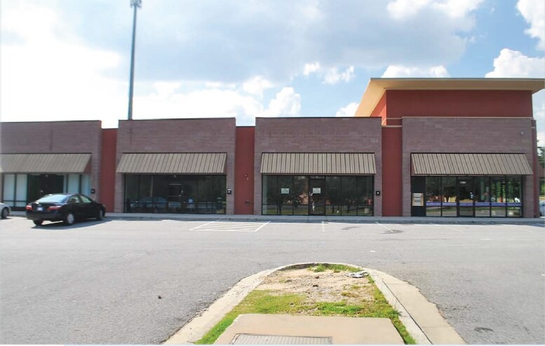 More Photos Of 2125 Beaver Ruin Rd, Norcross Freestanding For Lease