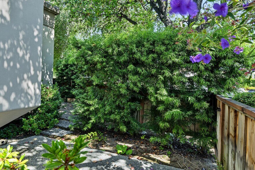 More Photos Of 550 Price Ave, Redwood City Office For Sale