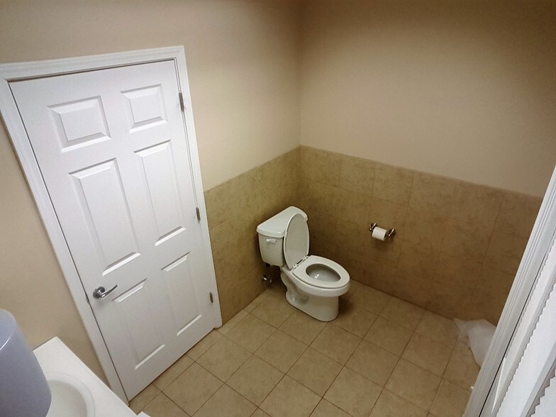 More Photos Of 1221 E 25th St, Lawrence Warehouse For Sale