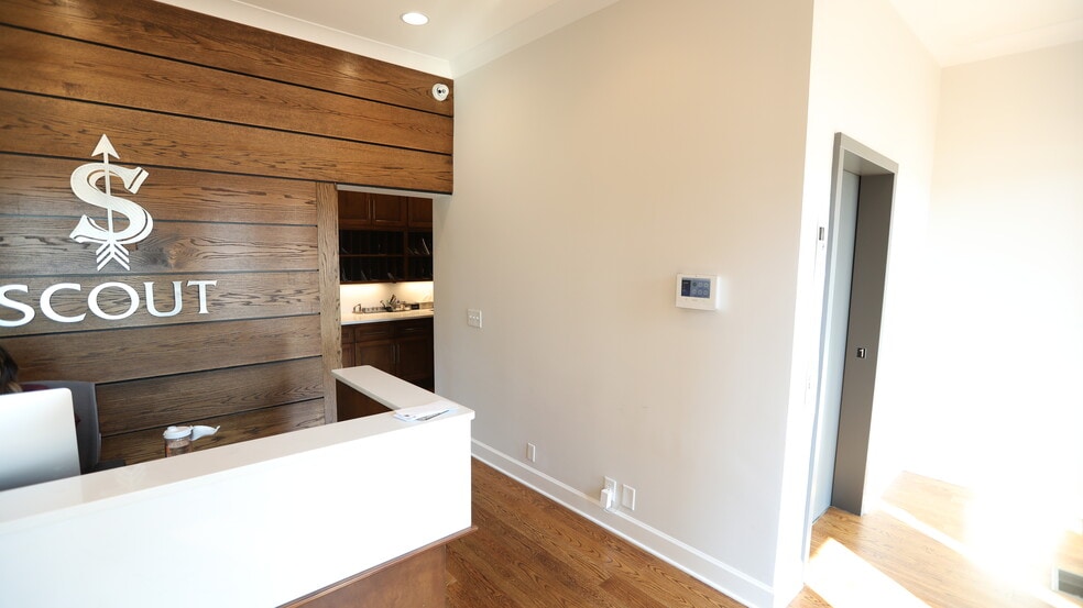 More Photos Of 110 30th Ave S, Nashville Office For Sale