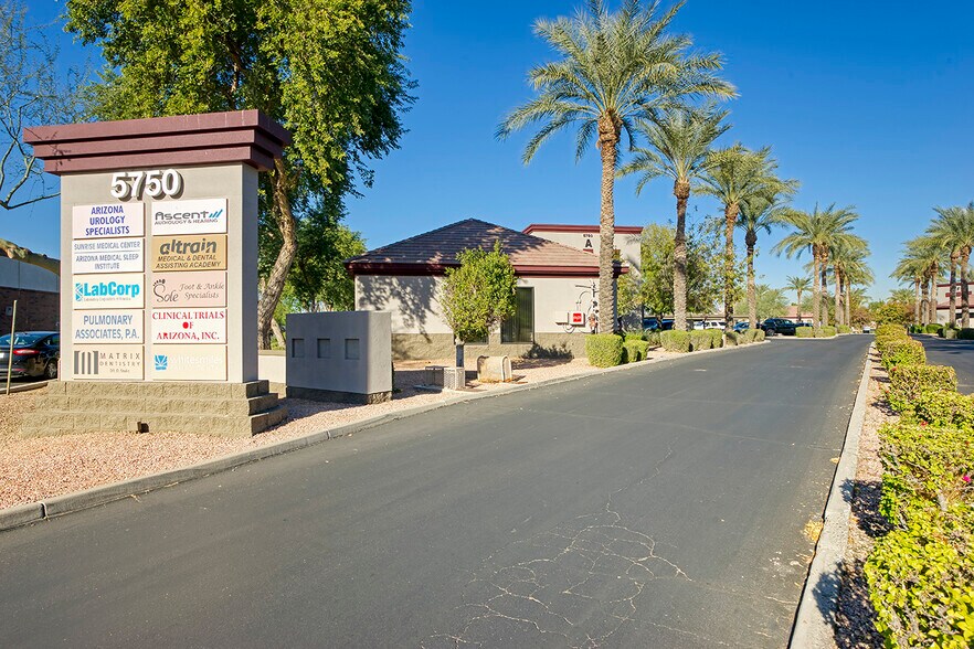 More Photos Of 5750 W Thunderbird Rd, Glendale Unknown For Lease