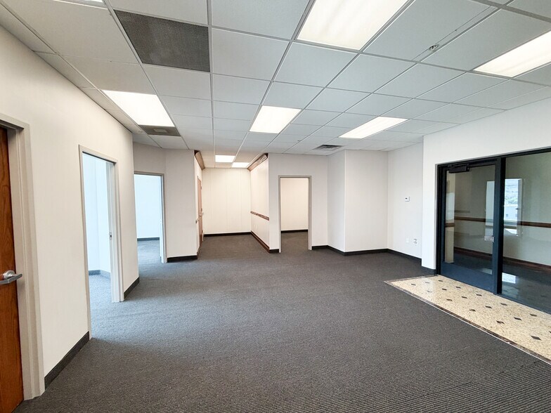 More Photos Of 4161 Thanksgiving Way, Lehi Medical For Lease