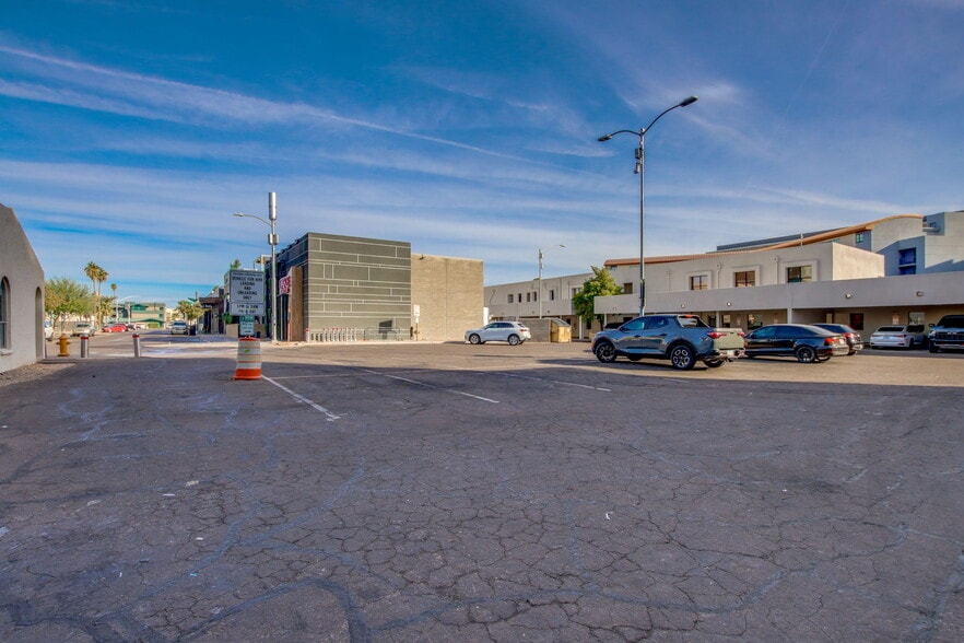 More Photos Of 7355 E Shoeman Ln, Scottsdale Office For Lease