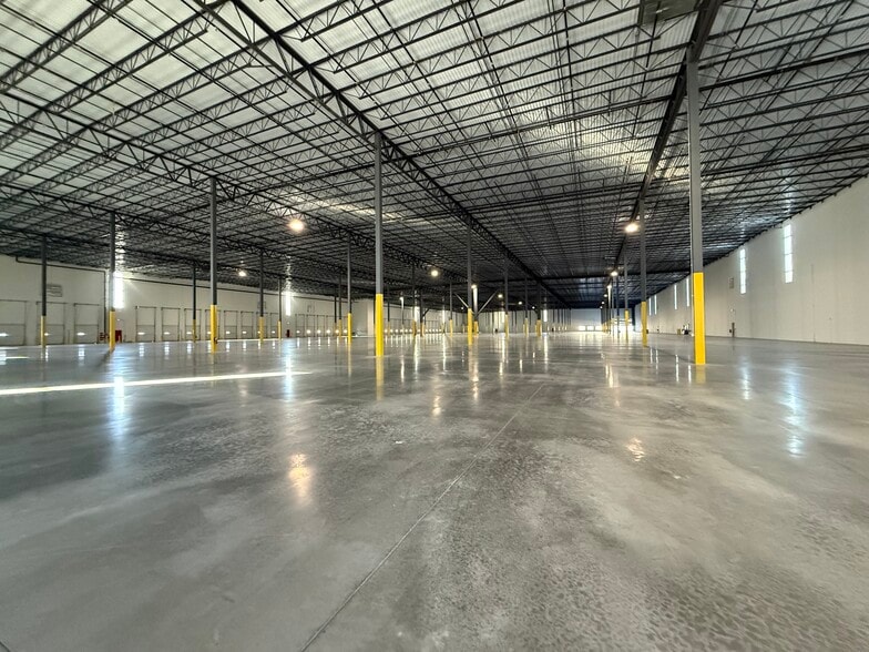 More Photos Of 201 Tabor Rd, Morris Plains Unknown For Lease