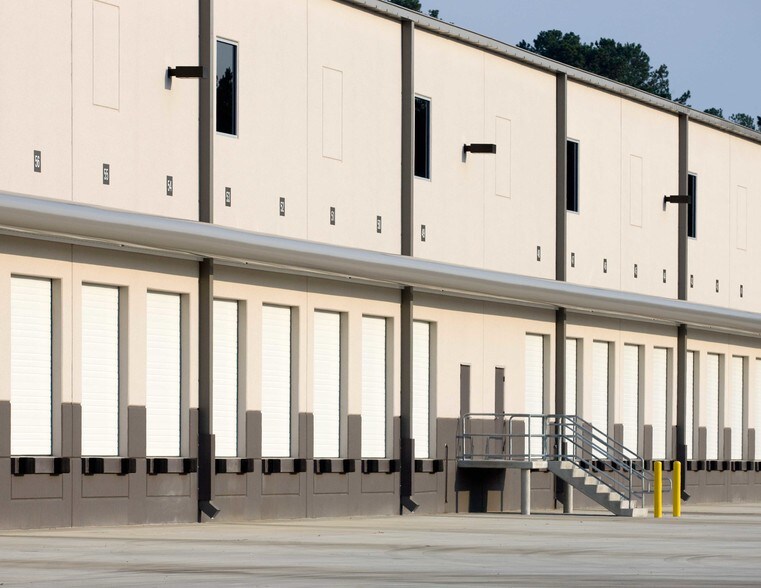 More Photos Of 4125 Welcome All Rd, Atlanta Warehouse For Lease