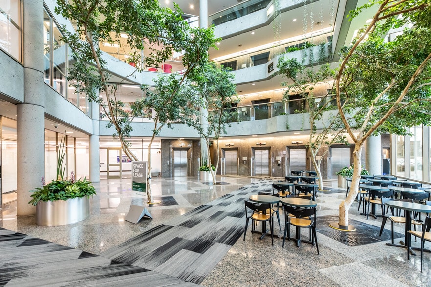 More Photos Of 1600 Carling Ave, Ottawa Office For Lease