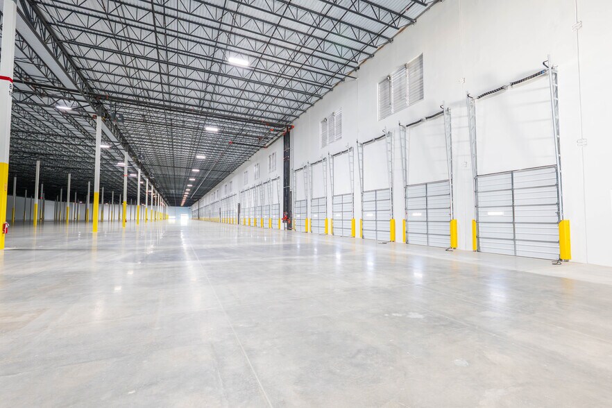 More Photos Of Intermodal Pky & Haslet Pky, Haslet Unknown For Lease