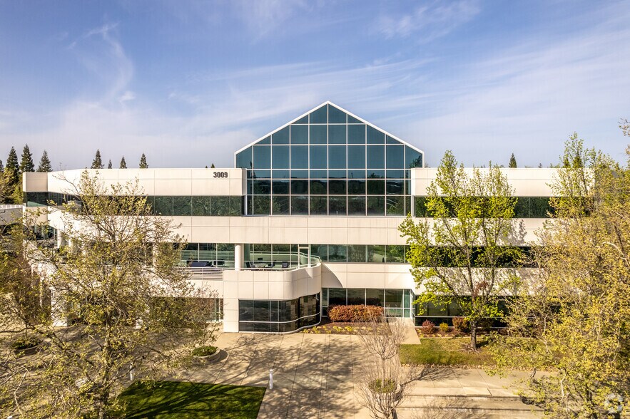 More Photos Of 3001 Douglas Blvd, Roseville Unknown For Sale