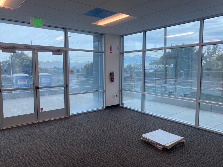 More Photos Of 980 Marlborough Ave, Riverside Warehouse For Lease