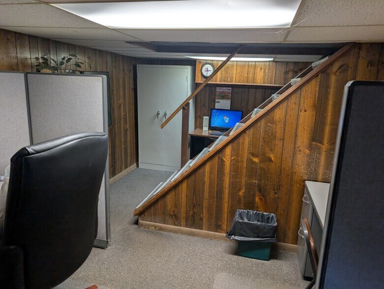 More Photos Of 706 E Allegan St, Otsego Office For Sale