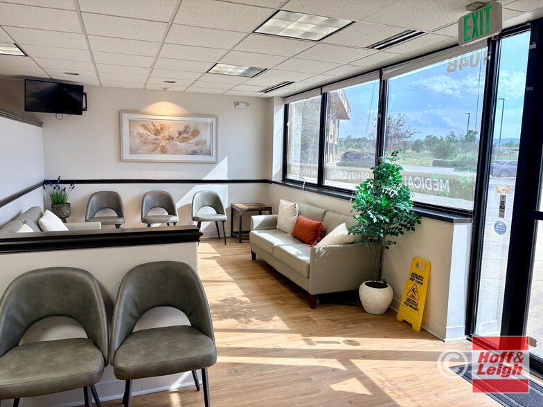 More Photos Of 1001 S Perry St, Castle Rock Medical For Sale