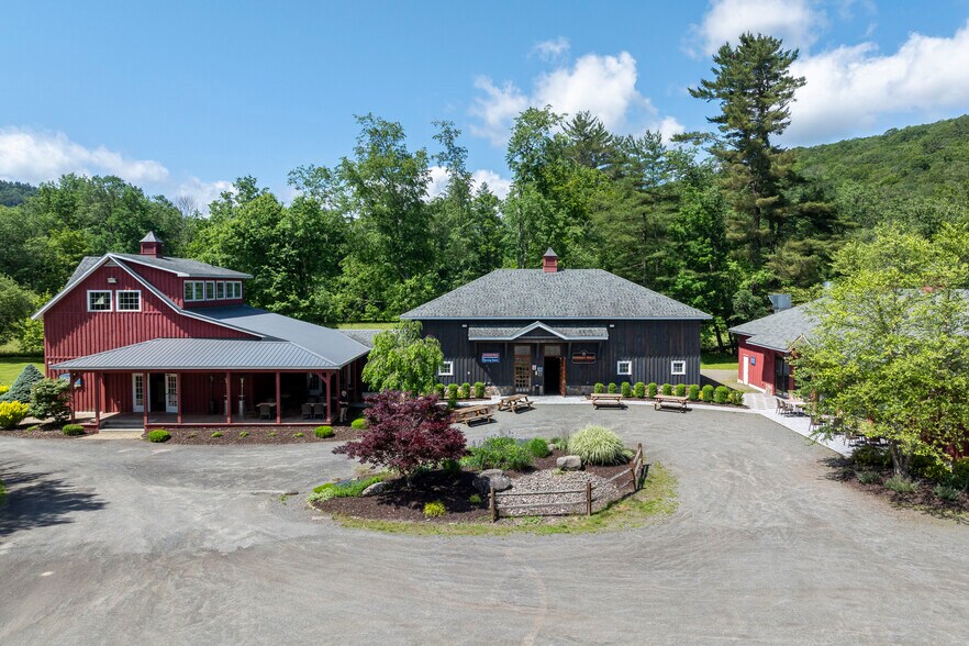 More Photos Of 1471 Denning Rd, Claryville Restaurant For Sale