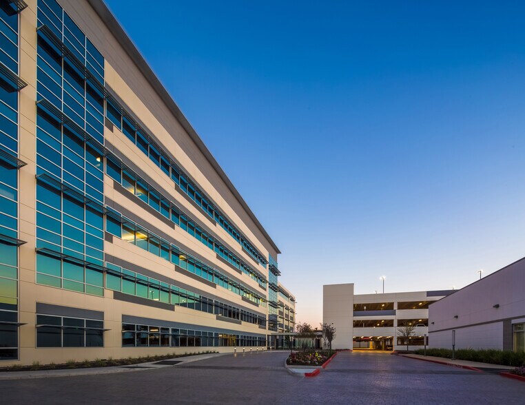 More Photos Of 19219 Katy Fwy, Houston Office For Lease