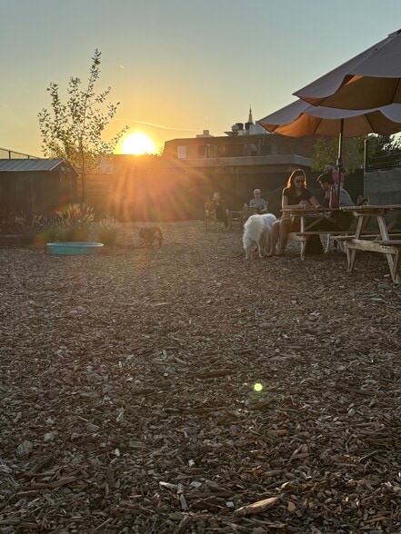 More Photos Of 6314 Broad St, Pittsburgh General Retail For Sale