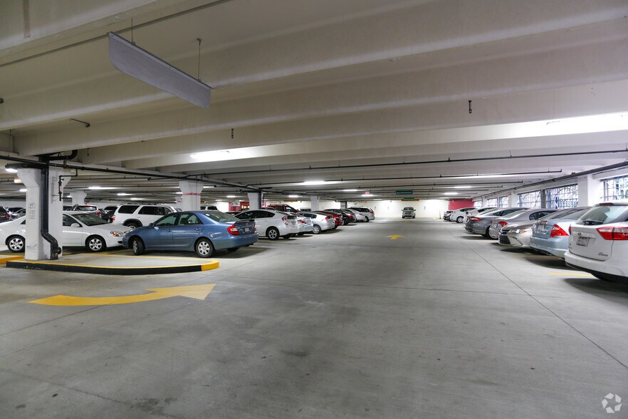 More Photos Of 120 N Cedar St, Charlotte Apartments For Lease