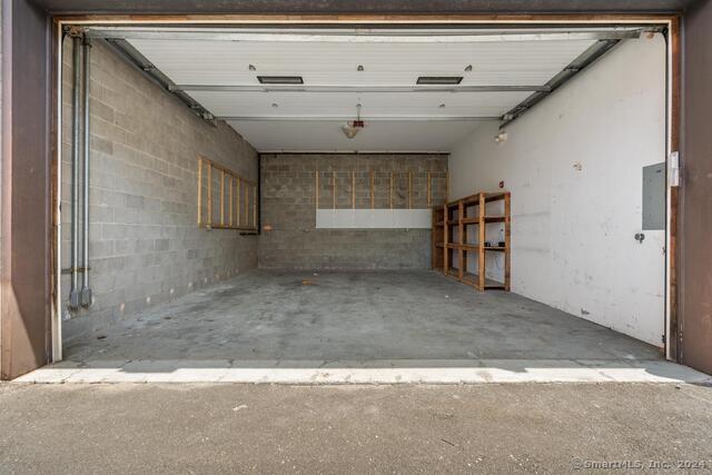 More Photos Of 23 Ryan St, Stamford Flex For Sale