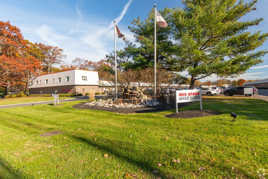 More Photos Of 3525 Quakerbridge Rd, Hamilton Medical For Lease
