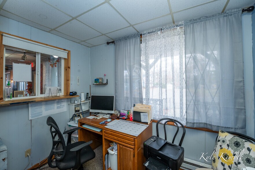 More Photos Of 104 W Houghton Lake Dr, Prudenville Hotel For Sale