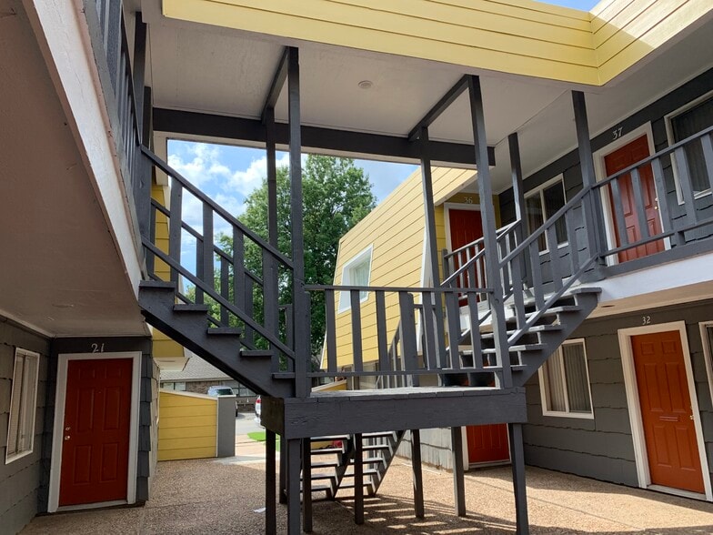 More Photos Of 2507 S 87th Ave E, Tulsa Apartments For Sale