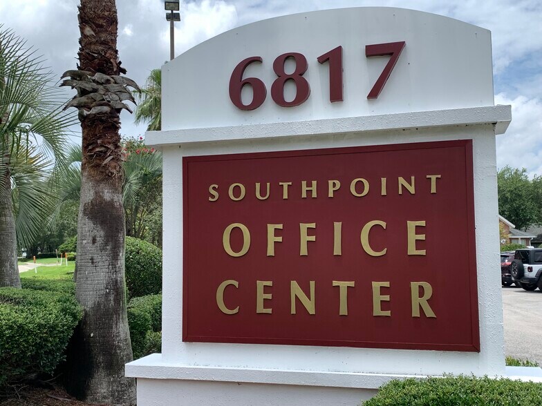 More Photos Of 6817 Southpoint Pky, Jacksonville Medical For Lease