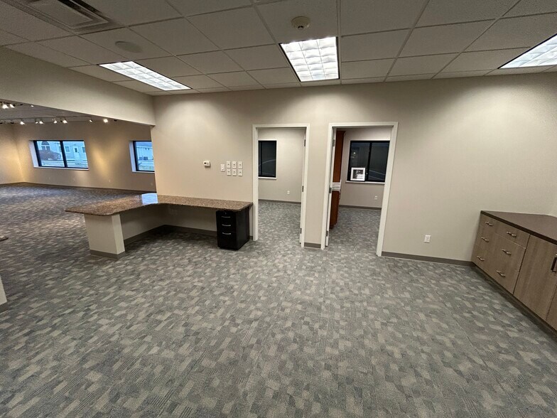 More Photos Of 1 New Industrial Way, Warren Showroom For Lease