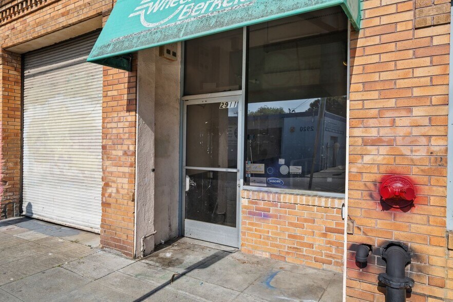 More Photos Of 2911 Shattuck Ave, Berkeley Storefront For Sale