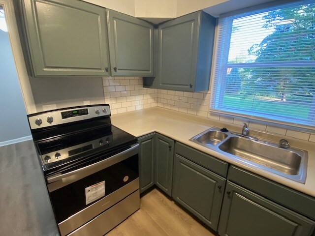 More Photos Of 1113 W Hill St, Urbana Apartments For Sale