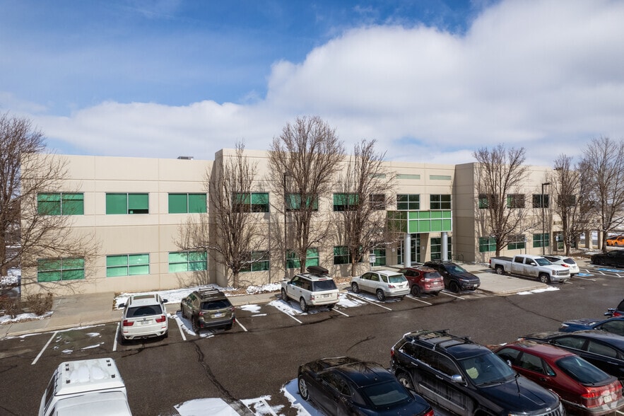 More Photos Of 331 S 104th St, Louisville Flex For Lease