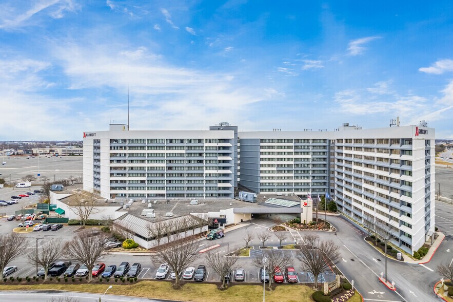 More Photos Of 101 James Doolittle Blvd, Uniondale Hotel For Lease