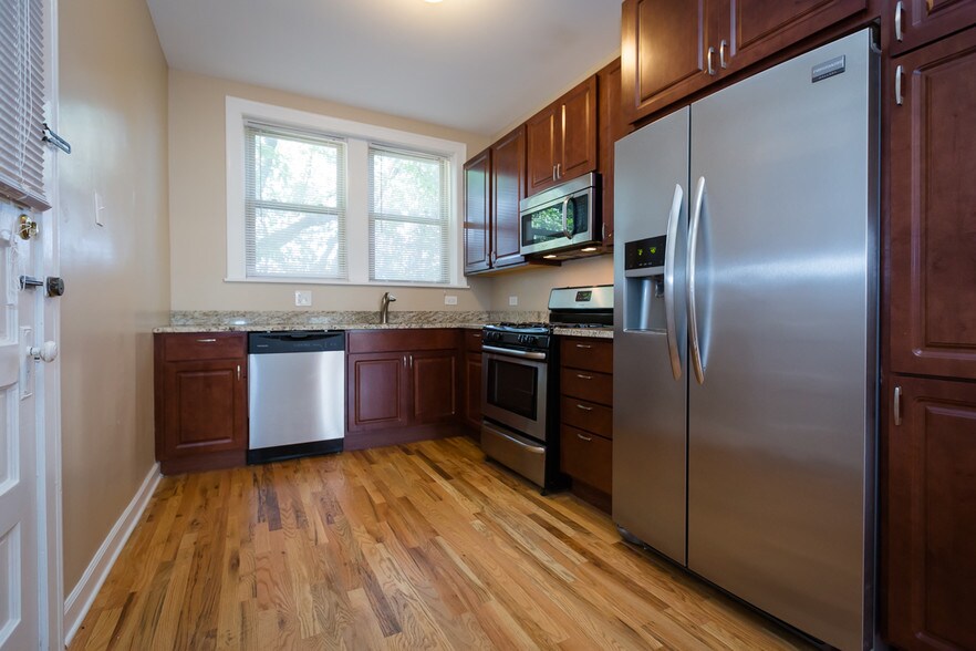 More Photos Of 2432-2434 W Fargo Ave, Chicago Apartments For Sale