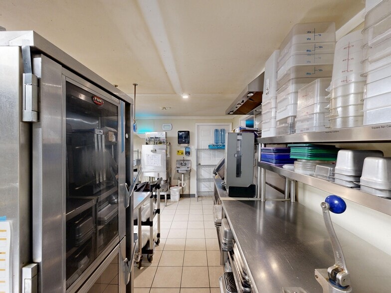 More Photos Of 6990 W Lake Rd, Fairview Restaurant For Sale