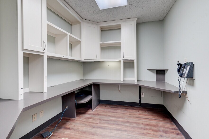 More Photos Of 3100 S Elm Pl, Broken Arrow Medical For Lease