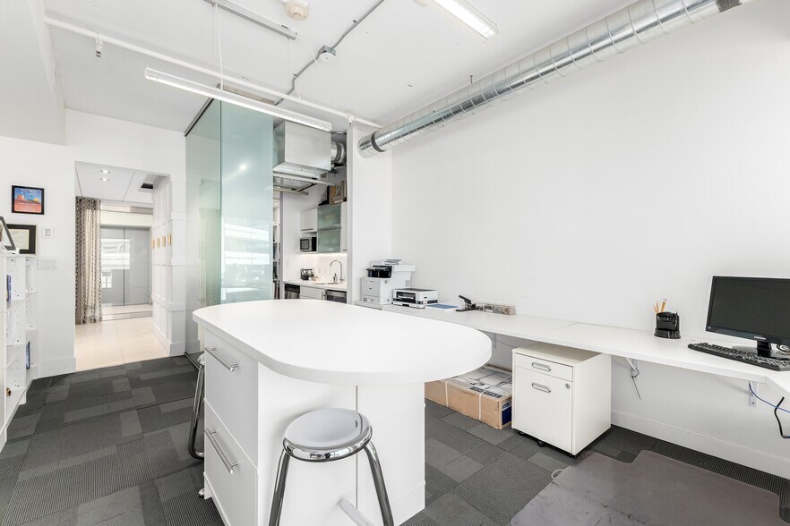 More Photos Of 3033 N Central Ave, Phoenix Loft Creative Space For Sale