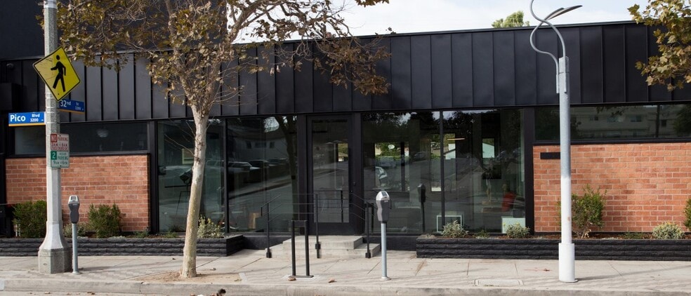 Primary Photo Of 3211 Pico Blvd, Santa Monica Loft Creative Space For Sale