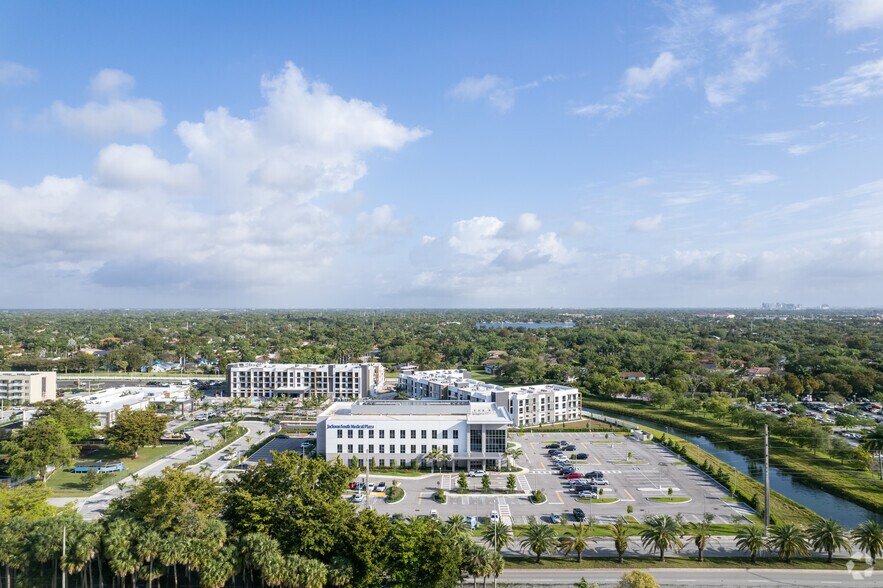More Photos Of 15155 SW 97th Ave, Miami Medical For Lease