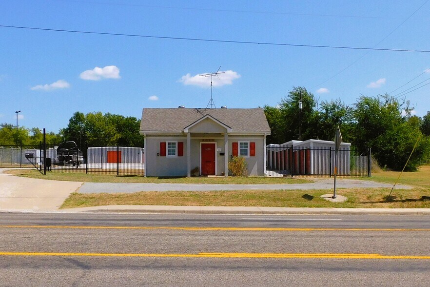 Primary Photo Of 5012 N FM 1417, Denison Self Storage For Lease