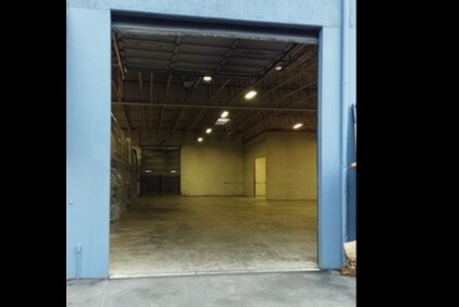 More Photos Of 910 W 11th St, Vancouver Warehouse For Lease