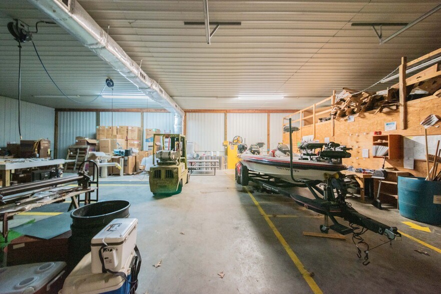 More Photos Of 72 Satellite Ln, Calvert City Industrial For Sale
