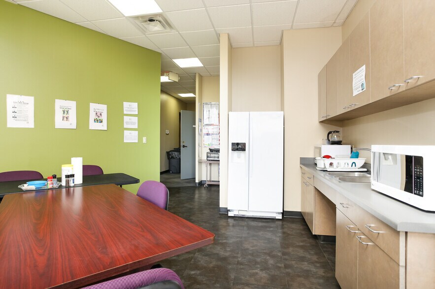 More Photos Of 5404 Wurzbach Rd, San Antonio Office For Sale