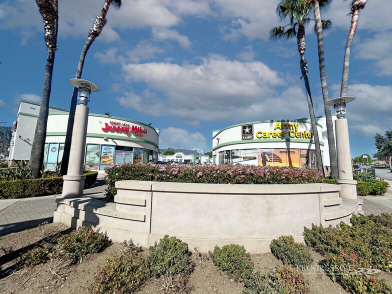 More Photos Of 843-861 Alosta Ave, Glendora Unknown For Lease