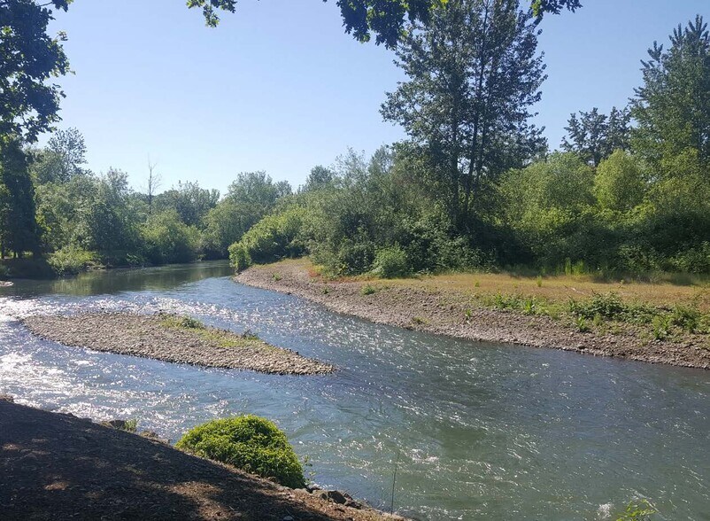 More Photos Of 650-680 Hawthorne Ave SE, Salem Unknown For Lease